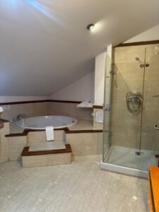 Hotel Vado del Duratón. Hb Suit. Baño 3